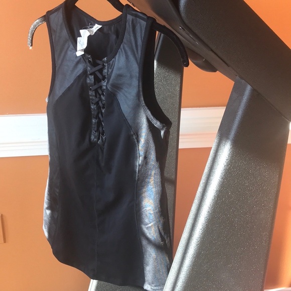 Fabletics corset style black lace up tank - Picture 8 of 16